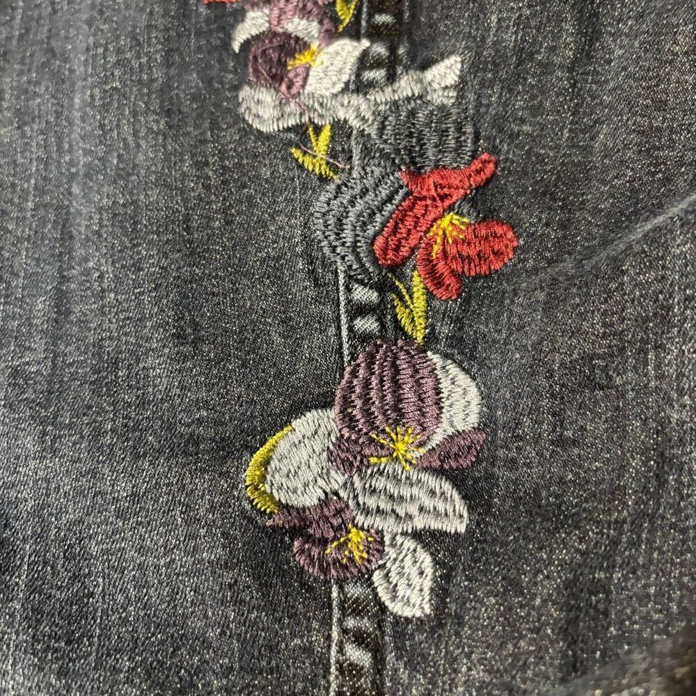 J. Jill Denim 14 Petite embroidered flowers Authentic Fit slim ankle jeans - Picture 2 of 11